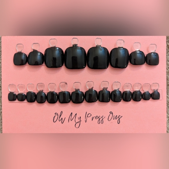 Press-On Toe Nails with application kit - Picture 2 of 3